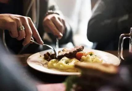 Eetcafé voor ouderen: De Duinhap